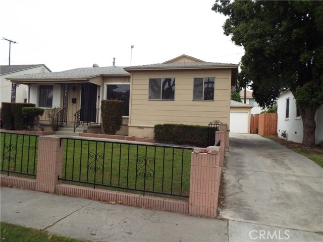 3223 Candlewood St, Lakewood, CA 90712