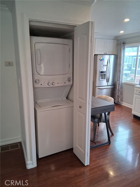 2 Bed Home for Sale in Costa Mesa, California