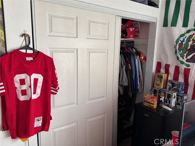 Detail Gallery Image 17 of 34 For 2911 Baltic, Long Beach,  CA 90810 - 3 Beds | 1 Baths