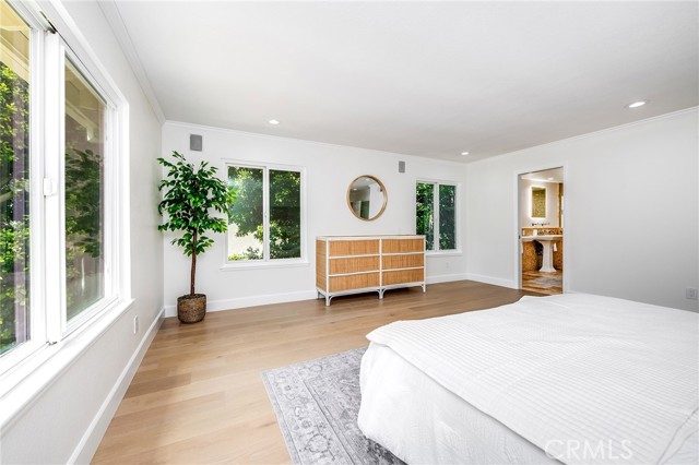20516 Germain Street, Chatsworth CA: https://media.crmls.org/medias/6e93408f-a576-4924-bf82-40d61bd16240.jpg