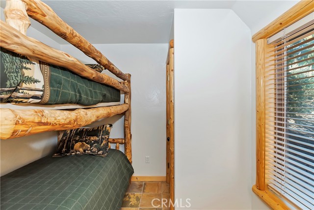 Detail Gallery Image 29 of 44 For 42311 Eagle Ridge Dr, Big Bear Lake,  CA 92315 - 4 Beds | 2 Baths