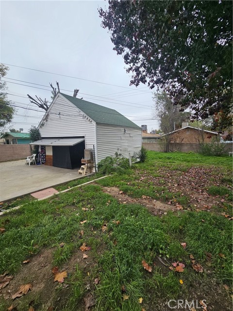 Detail Gallery Image 9 of 13 For 123 Douglas St, Bakersfield,  CA 93308 - 3 Beds | 1 Baths