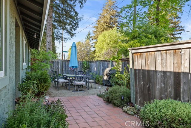 Detail Gallery Image 17 of 57 For 1608 Broadway, Chico,  CA 95928 - 3 Beds | 2 Baths
