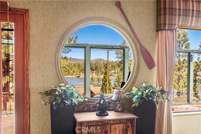 Detail Gallery Image 5 of 28 For 796 Cove Dr, Big Bear Lake,  CA 92315 - 3 Beds | 2 Baths