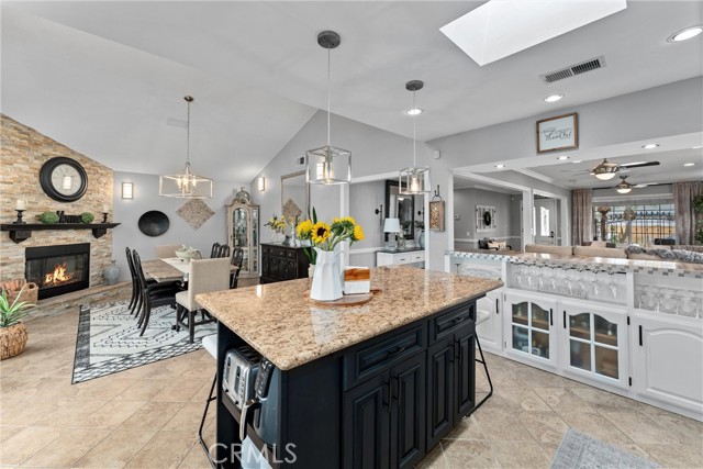 18516 Casandra Avenue, Cerritos CA: https://media.crmls.org/medias/6e969bfa-9df4-42eb-a8a6-1f7e11d8b7c6.jpg
