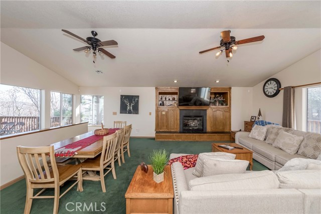 Detail Gallery Image 26 of 56 For 1396 La Crescenta Dr, Big Bear City,  CA 92314 - 3 Beds | 2 Baths