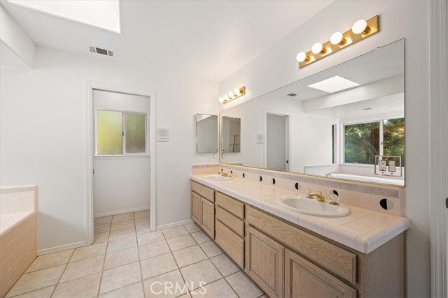 Detail Gallery Image 17 of 45 For 765 Ridgemont, Arroyo Grande,  CA 93420 - 3 Beds | 3 Baths