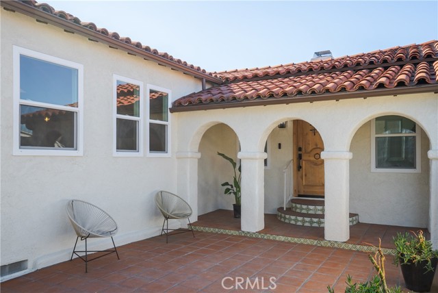 Detail Gallery Image 5 of 49 For 2014 W 84th St, Los Angeles,  CA 90047 - 3 Beds | 2 Baths