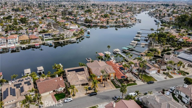 23180 Gray Fox Drive, Canyon Lake CA: https://media.crmls.org/medias/6e99ab3a-63bb-45e9-8d92-b6add81835d9.jpg
