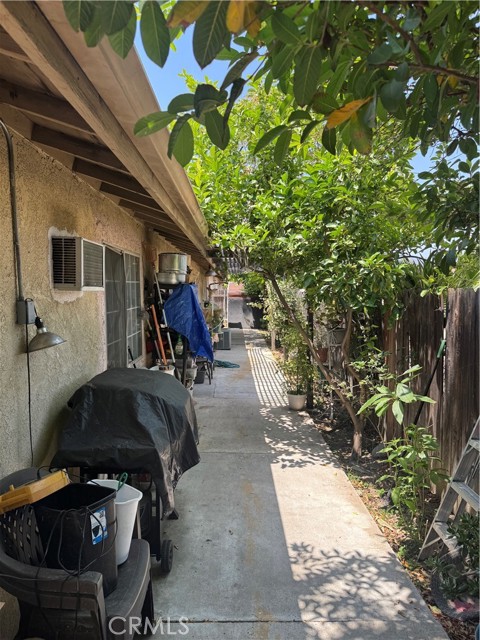 14222 Filmore Street, Arleta CA: https://media.crmls.org/medias/6e9aeded-28cd-487c-b627-40ac22fe3222.jpg