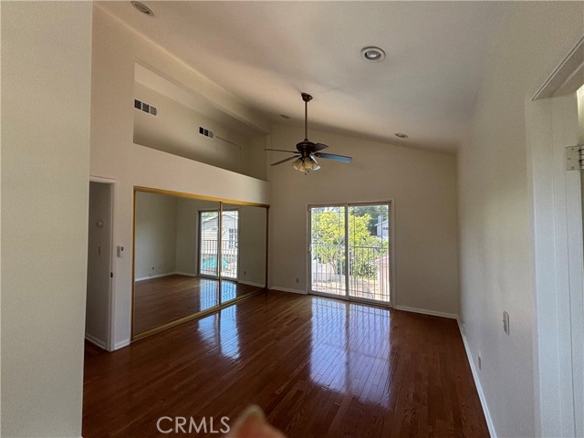 21327 De La Osa, Woodland Hills CA: https://media.crmls.org/medias/6e9af4a4-217c-429f-92e9-79ddd224543f.jpg