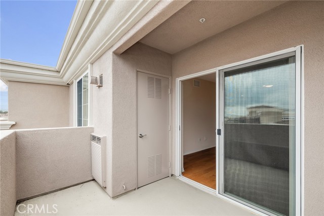 2750 ARTESIA BLVD, Redondo Beach, California 90278, 2 Bedrooms Bedrooms, ,2 BathroomsBathrooms,Residential,Sold,ARTESIA BLVD,SB23099709