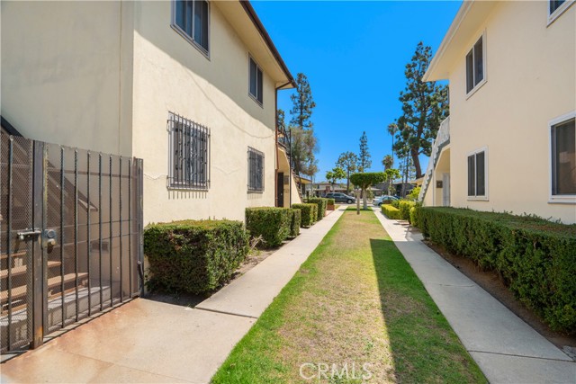 Detail Gallery Image 5 of 10 For 10607 Crenshaw Bld, Inglewood,  CA 90303 - – Beds | – Baths