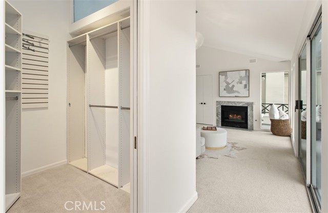 16201 Santa Barbara Lane, Huntington Beach CA: https://media.crmls.org/medias/6e9c3983-dca9-4c21-bbc6-05545195edb8.jpg