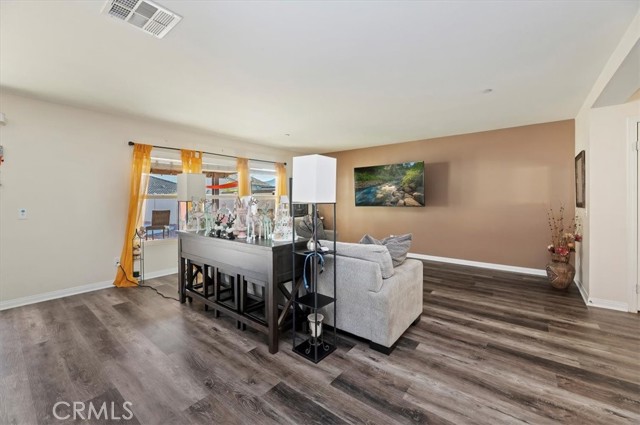 Detail Gallery Image 13 of 38 For 20583 Spring, Riverside,  CA 92507 - 5 Beds | 3/1 Baths