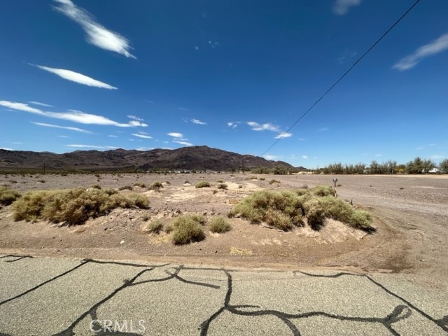 0 Poniente Drive, Newberry Springs, California 92365, ,Land,For Sale,0 Poniente Drive,CRHD23145435