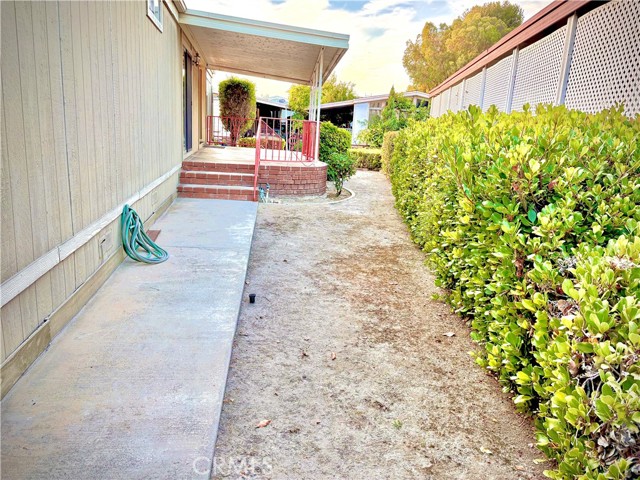 Detail Gallery Image 23 of 40 For 1919 W Coronet Ave #9,  Anaheim,  CA 92801 - 3 Beds | 2 Baths