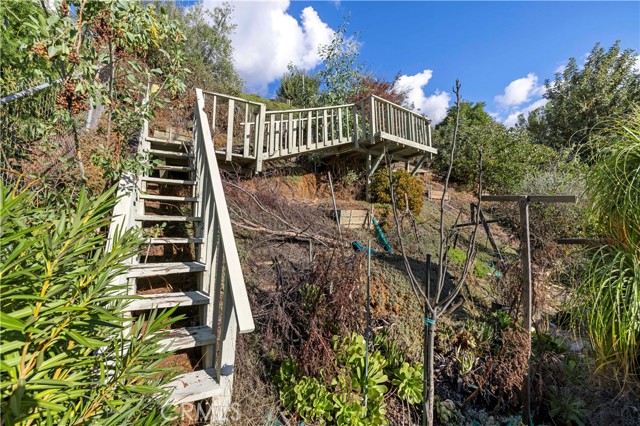 Detail Gallery Image 9 of 66 For 22211 Barbacoa, Saugus,  CA 91350 - 4 Beds | 3 Baths