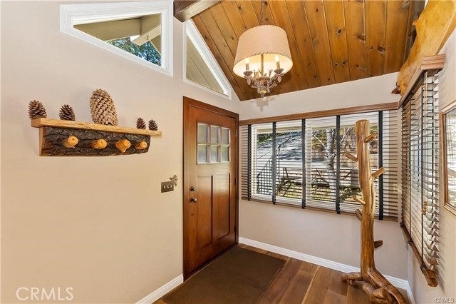 Detail Gallery Image 5 of 52 For 27513 W Shore Rd, Lake Arrowhead,  CA 92352 - 6 Beds | 4/1 Baths