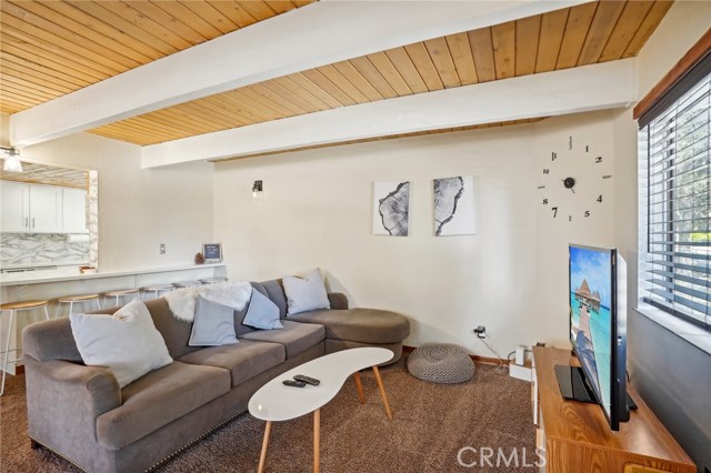 Detail Gallery Image 3 of 32 For 836 E Mountain View Bld, Big Bear City,  CA 92314 - 2 Beds | 2 Baths