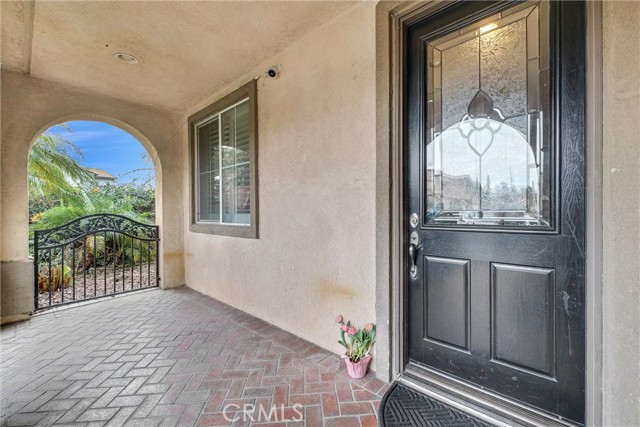 Detail Gallery Image 4 of 61 For 14037 Hollywood Ave, Corona,  CA 92880 - 4 Beds | 3 Baths