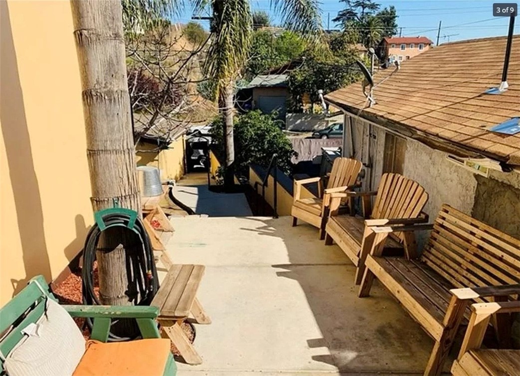 731 Gage Avenue, Los Angeles, California 90063, 4 Bedrooms Bedrooms, ,3 BathroomsBathrooms,Duplex,For Sale,Gage,DW24157634