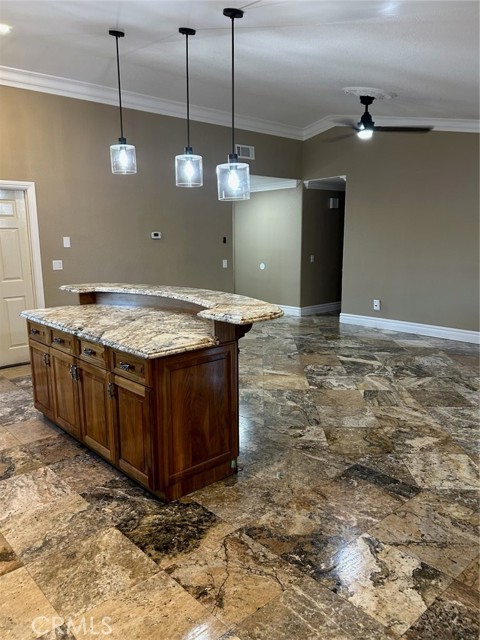 8138 Camelot Road, Riverside CA: https://media.crmls.org/medias/6ea105cb-7a12-4454-9f9b-ec6626e137e9.jpg
