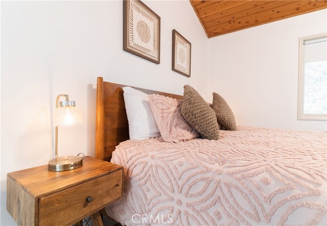 Detail Gallery Image 19 of 40 For 1069 Berne Dr, Crestline,  CA 92325 - 4 Beds | 2 Baths