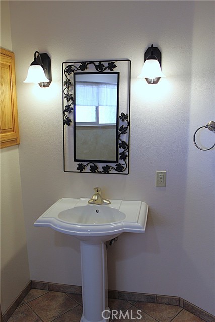 Detail Gallery Image 43 of 71 For 3482 Skycrest, Oroville,  CA 95965 - 4 Beds | 3 Baths