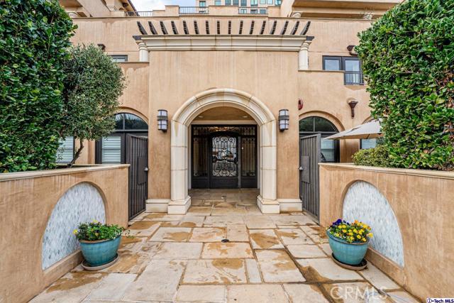 Detail Gallery Image 3 of 36 For 10523 Ashton Ave #202,  Los Angeles,  CA 90024 - 2 Beds | 2/1 Baths