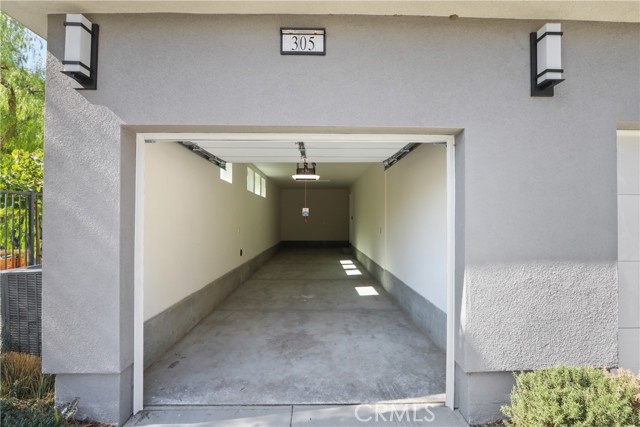 Detail Gallery Image 3 of 30 For 960 N Tangent Privado #305,  Ontario,  CA 91764 - 3 Beds | 2 Baths