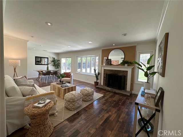 Detail Gallery Image 3 of 41 For 1321 Calle Pimiento, Thousand Oaks,  CA 91360 - 3 Beds | 2 Baths