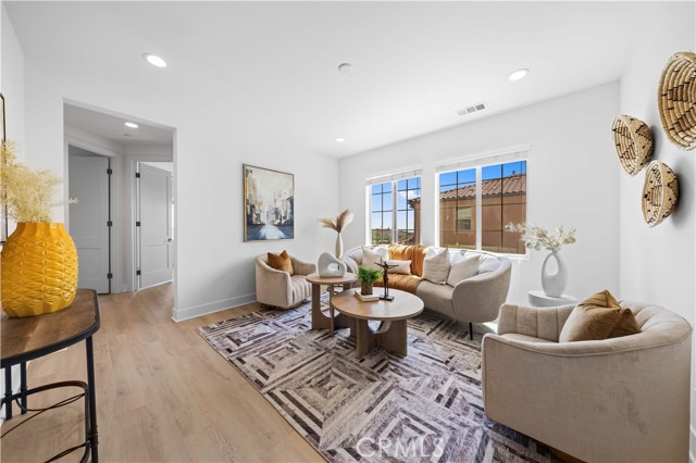 1928 Aliso Canyon Drive, Lake Forest CA: https://media.crmls.org/medias/6ea21ebd-8958-4ec4-abad-f1e760a2514d.jpg
