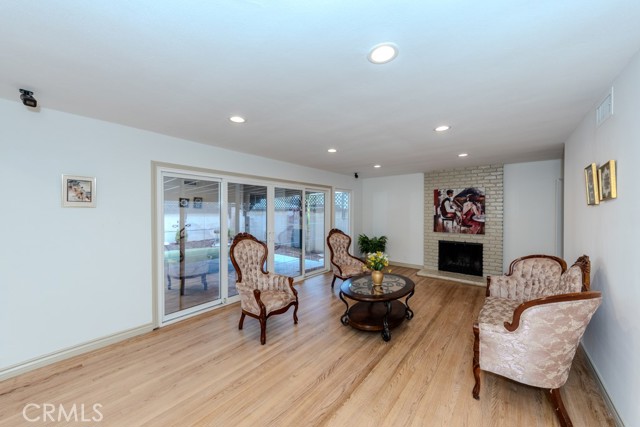Detail Gallery Image 2 of 55 For 2309 E Sycamore St, Anaheim,  CA 92806 - 4 Beds | 2 Baths