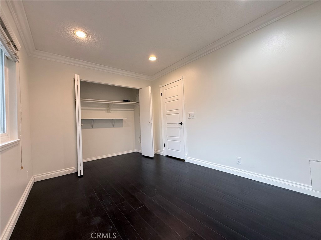 MLS #OC25280778 image #9