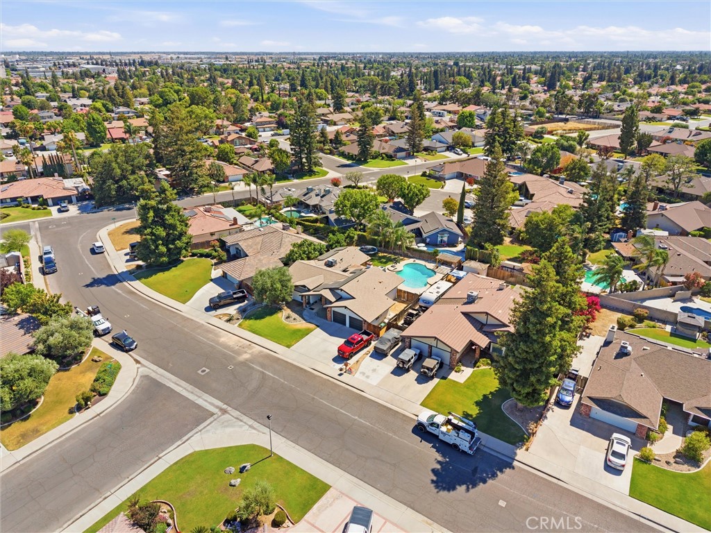 https://media.crmls.org/medias/6ea2aa92-7c08-4cb7-a387-b607f0a3aa56.jpg?preset=X-Large