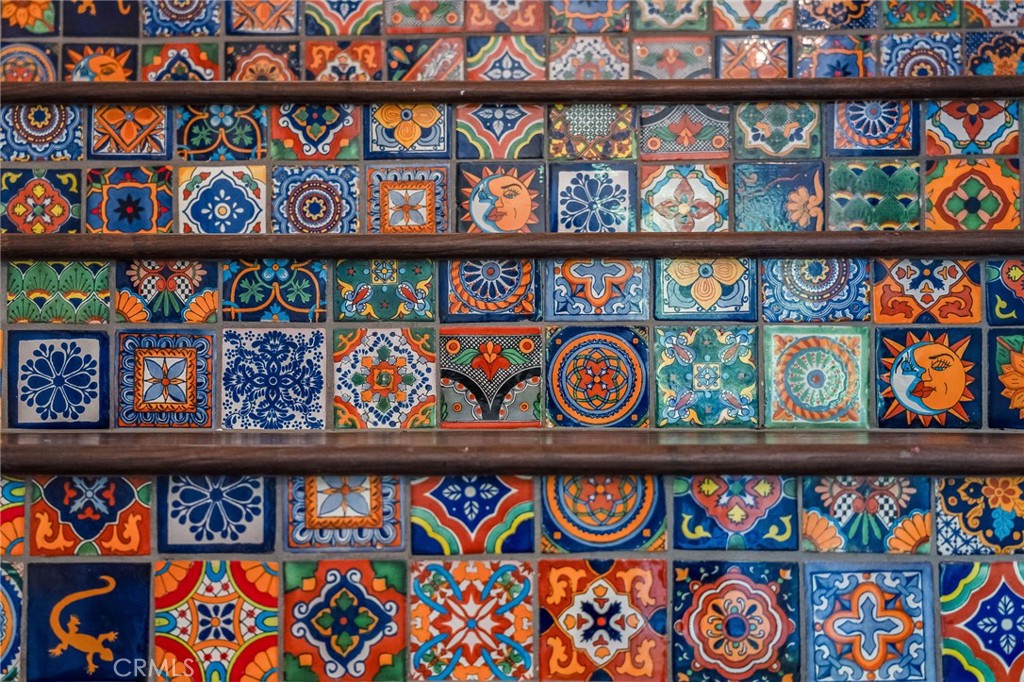 https://media.crmls.org/medias/6ea2c785-d64a-477e-b1ca-11119f5acbd8.jpg?preset=X-Large