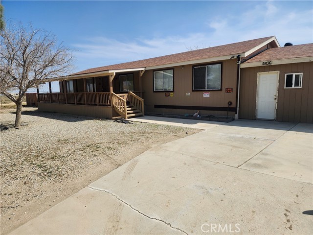 Detail Gallery Image 2 of 4 For 5830 Holiday Ave, Rosamond,  CA 93560 - 4 Beds | 2 Baths