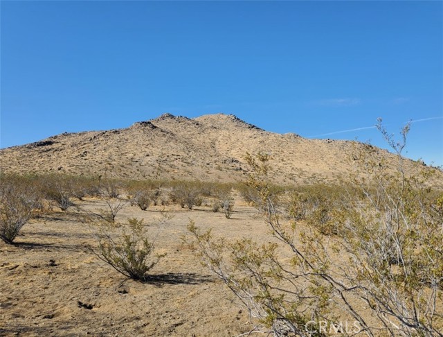 0 Roanoke Road, Apple Valley CA: https://media.crmls.org/medias/6ea48068-7681-4f1b-8a6e-8c5b46b5fb2d.jpg