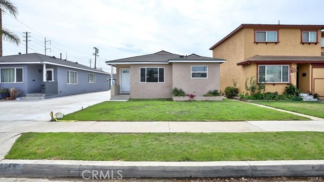 Detail Gallery Image 1 of 25 For 4814 W 129th St, Hawthorne,  CA 90250 - 4 Beds | 2 Baths