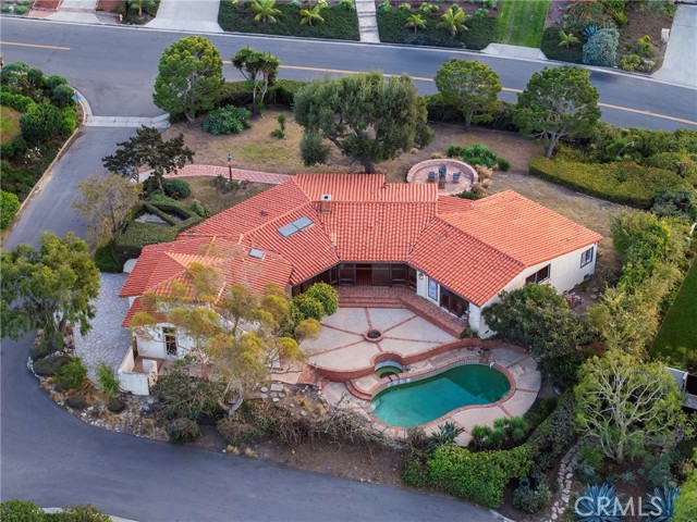 712 Paseo Del Mar, Palos Verdes Estates, California 90274, 4 Bedrooms Bedrooms, ,3 BathroomsBathrooms,Residential,Sold,Paseo Del Mar,PV25006621