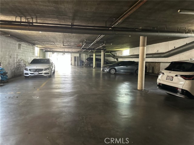 210 S Commonwealth Avenue, Los Angeles CA: https://media.crmls.org/medias/6ea5cd6a-ae4a-479d-b089-9afb8d8cf698.jpg