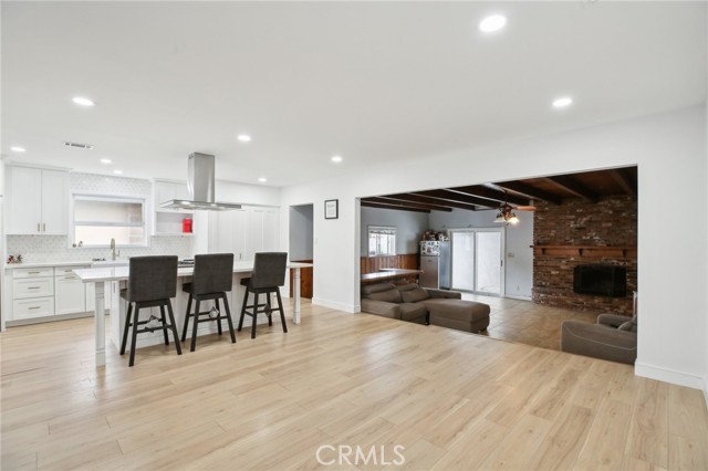 3686 Palo Verde Avenue, Long Beach CA: https://media.crmls.org/medias/6ea6358b-1b43-4b10-8bc2-820af396679a.jpg
