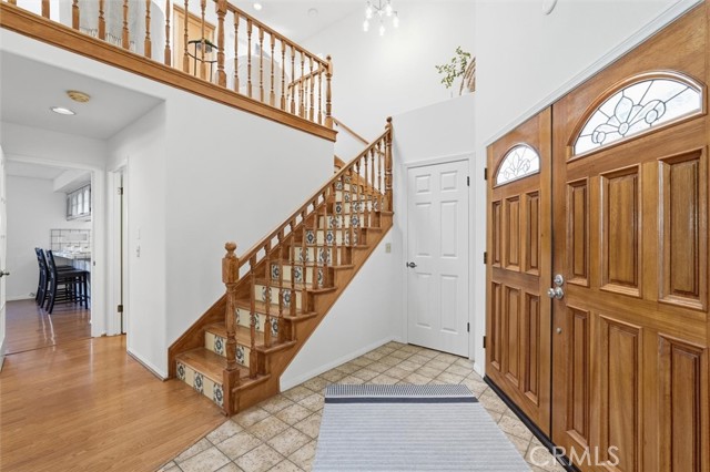 Detail Gallery Image 13 of 23 For 2113 Marshallfield Ln #B,  Redondo Beach,  CA 90278 - 4 Beds | 2/1 Baths