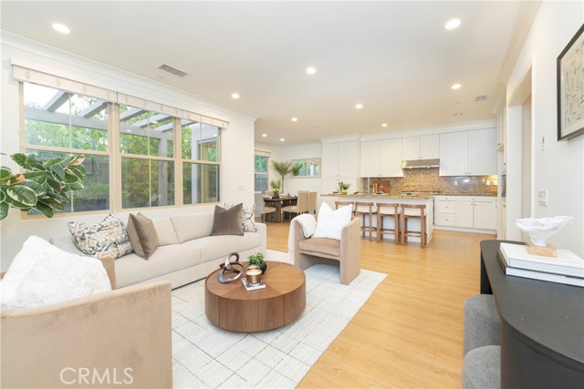 Detail Gallery Image 13 of 48 For 54 Birmingham, Irvine,  CA 92620 - 4 Beds | 3 Baths