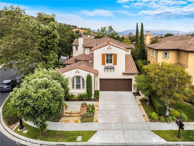 21 Corte Lomas Verdes, San Clemente CA: https://media.crmls.org/medias/6ea833e3-7a76-4b99-a0dd-c0b1f6a01f28.jpg