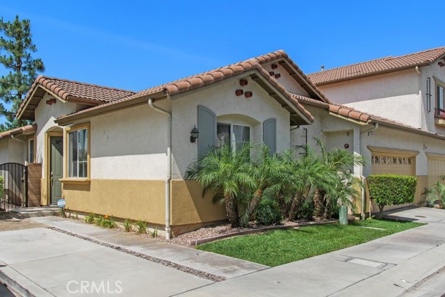 4516 Streamport Drive, Riverside CA: https://media.crmls.org/medias/6ea85d8c-bfa7-4bf3-b7f5-6dee9bc33c5a.jpg