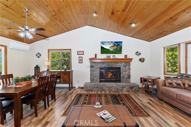 Detail Gallery Image 9 of 62 For 24355 Wabern Ct, Crestline,  CA 92325 - 4 Beds | 3/1 Baths