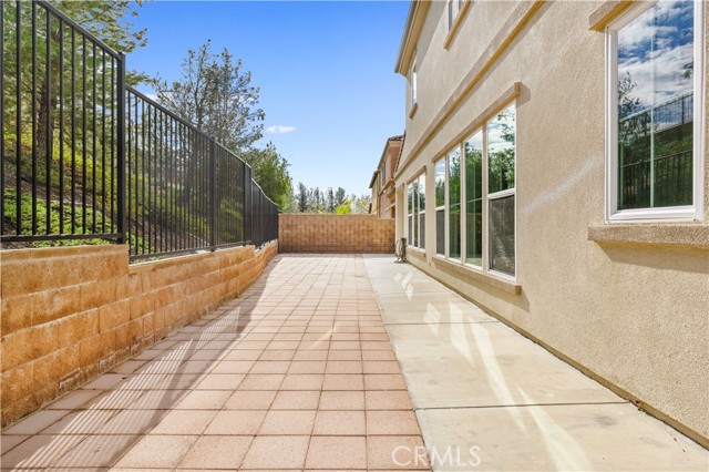 Detail Gallery Image 19 of 49 For 20611 W Chestnut Cir, Porter Ranch,  CA 91326 - 4 Beds | 3 Baths