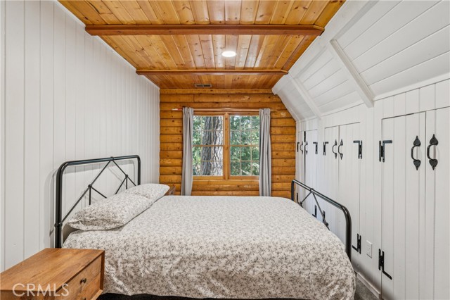 695 Buckingham, Lake Arrowhead, CA 92352